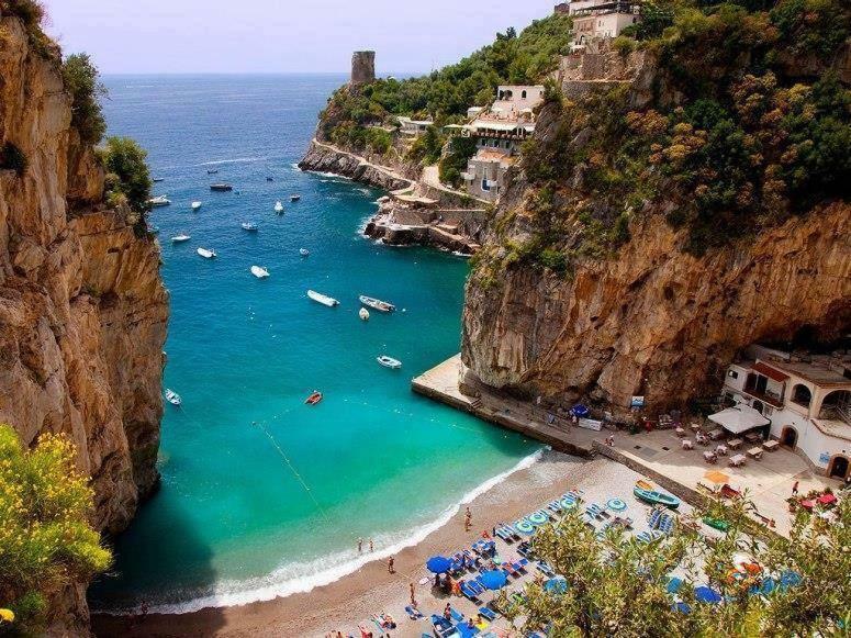Casa Vacanze Casa Ida Cava De' Tirreni Bagian luar foto